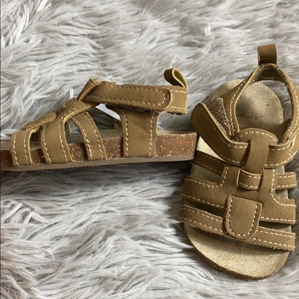 🌺carters tan baby sandals size 3-6 months